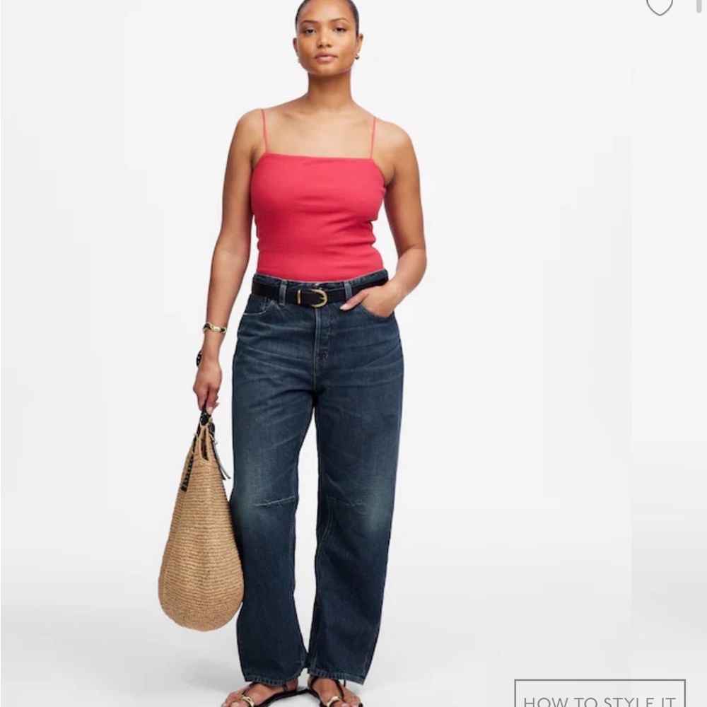 Madewell The Curvy Darted Barrel-Leg Jean